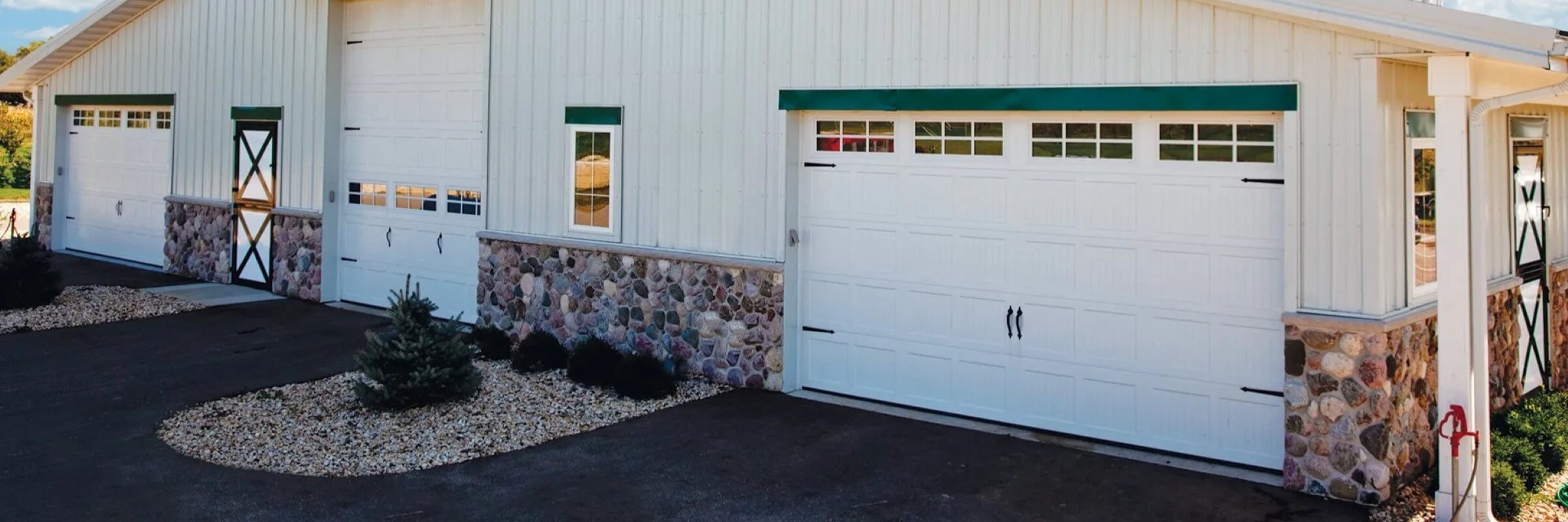 Haas 600 Series Commercial Garage Doors | Midwest Garage Door Company